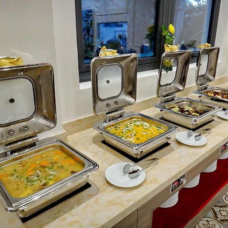 فندق كراون نجوين هوانج نها ترانج المظهر الخارجي الصورة